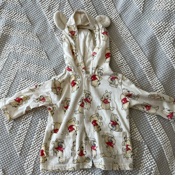 Disney Winnie the Pooh hoodie - Picture 1 of 4